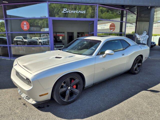 DODGE CHALLENGER SRT8
